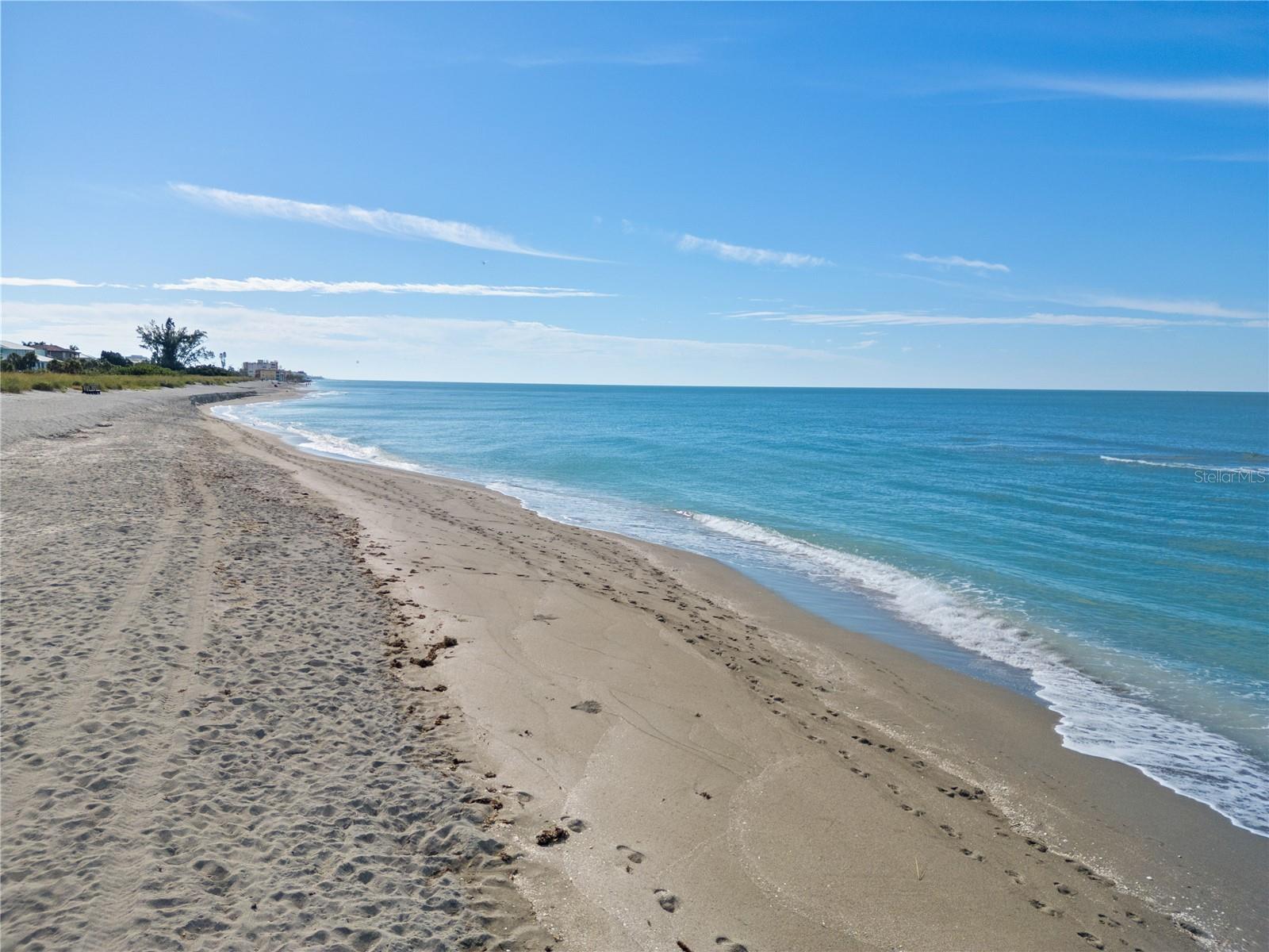 Image 42 of 44 For 8630 Midnight Pass Road 103a