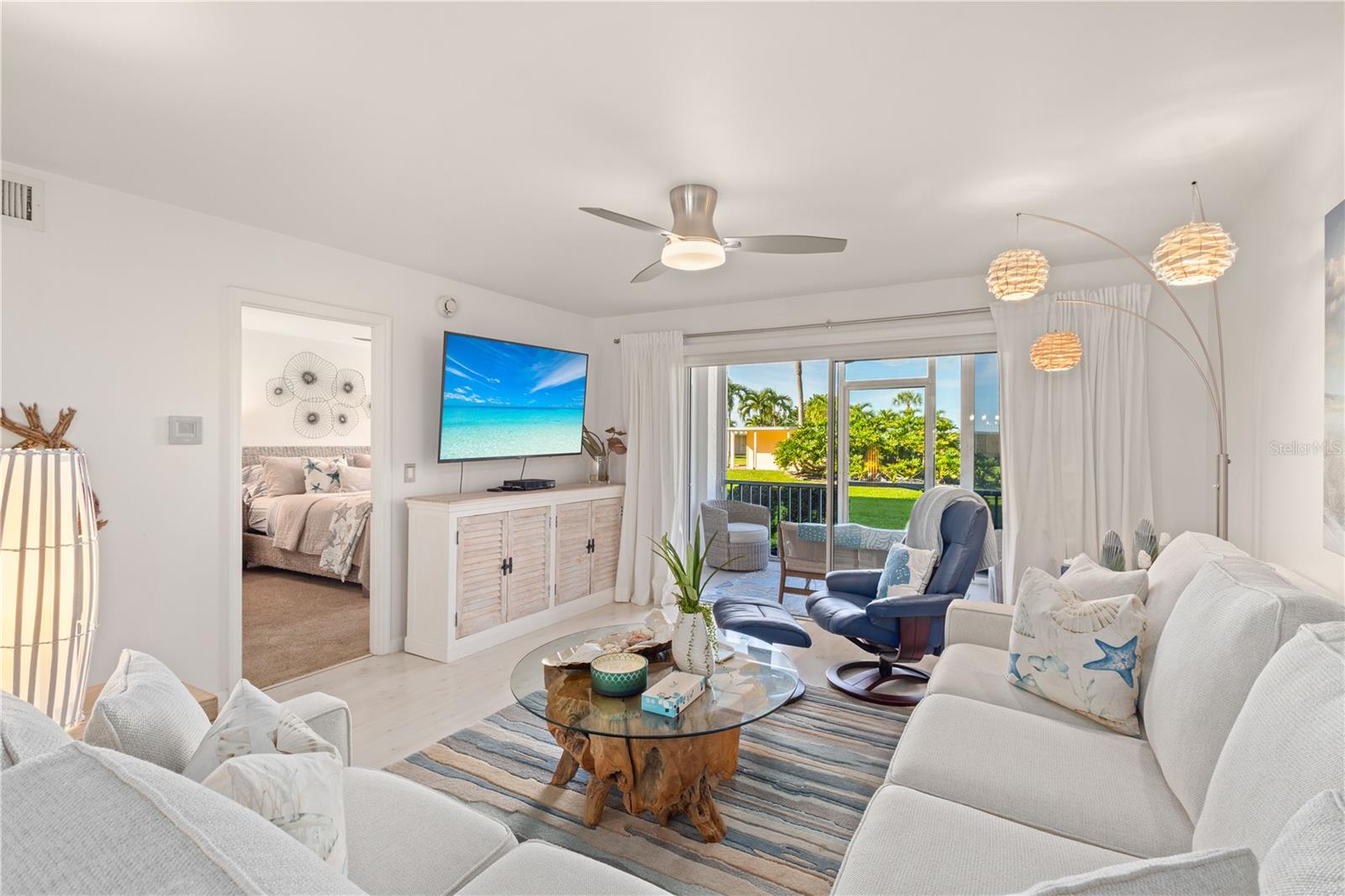 Image 6 of 44 For 8630 Midnight Pass Road 103a