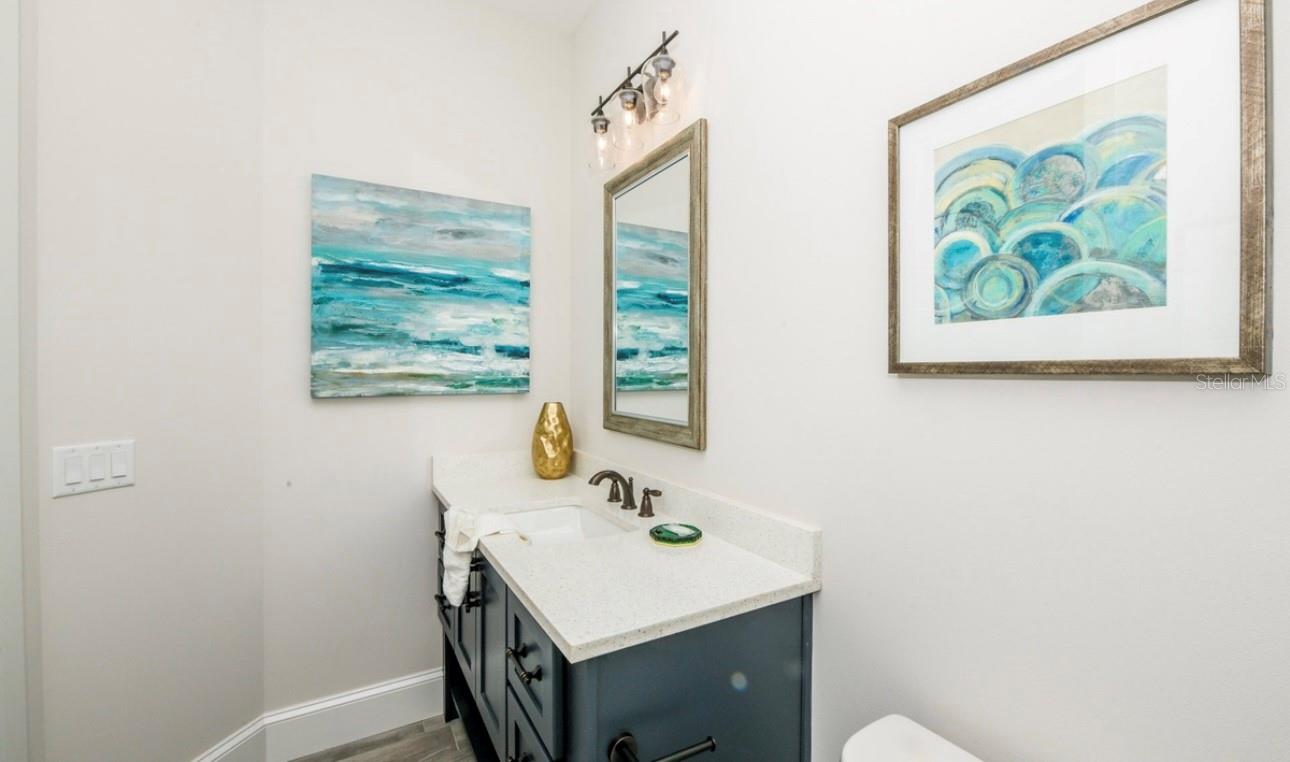 Image 27 of 54 For 401 20th Place