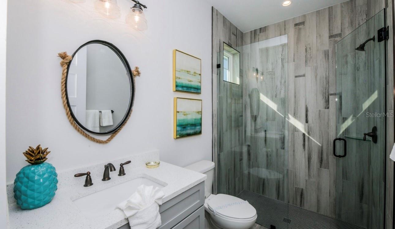 Image 30 of 54 For 401 20th Place