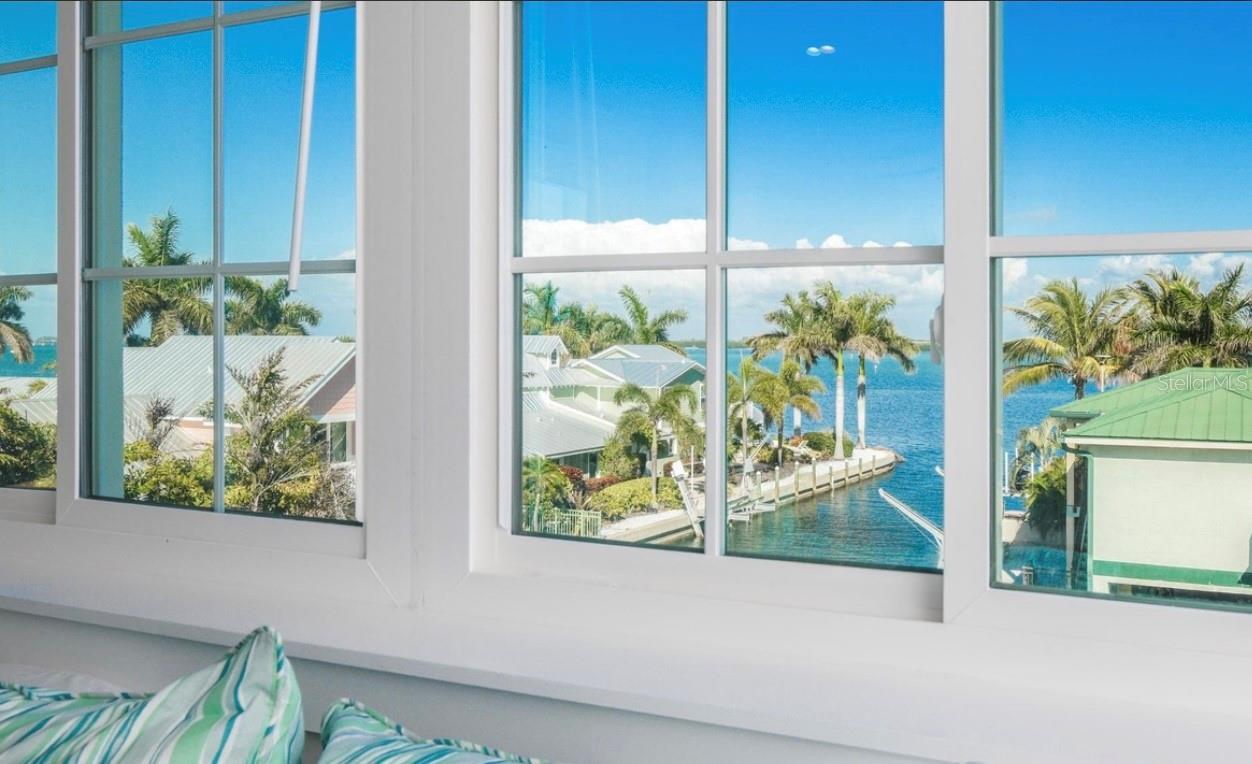 Image 32 of 54 For 401 20th Place