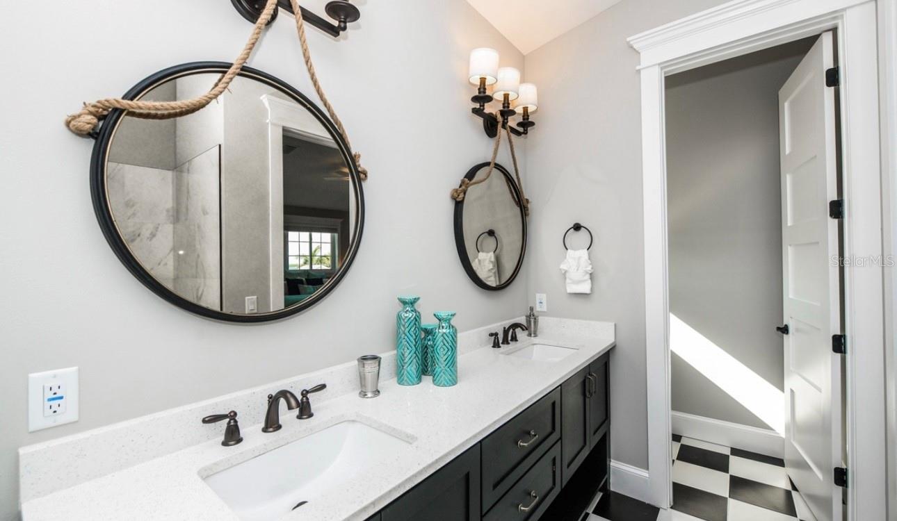 Image 33 of 54 For 401 20th Place