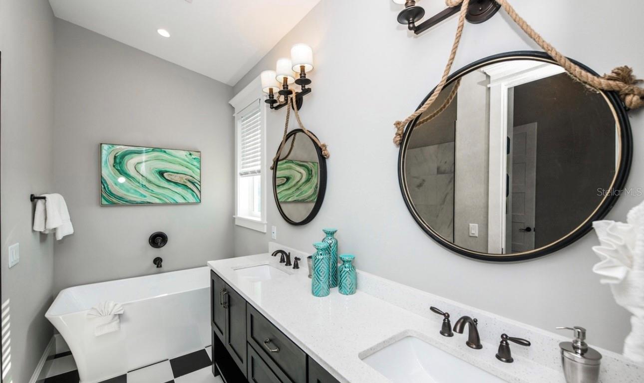 Image 34 of 54 For 401 20th Place