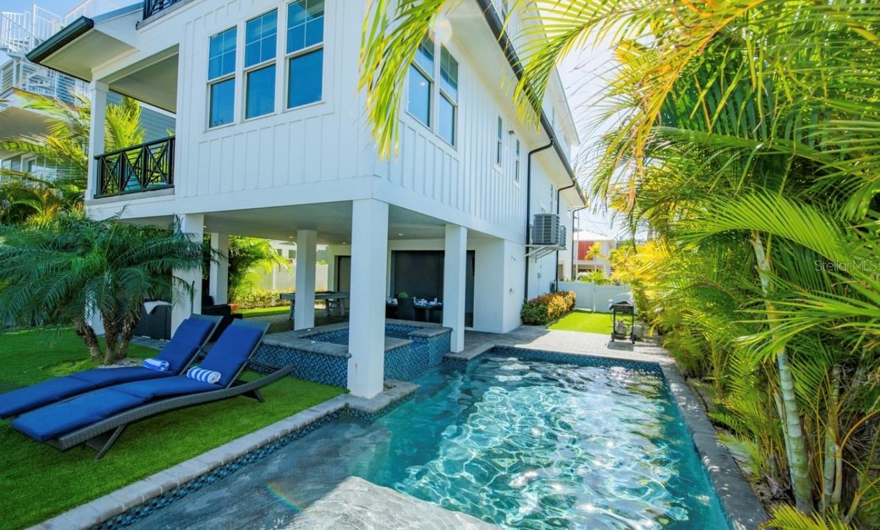 Image 4 of 54 For 401 20th Place