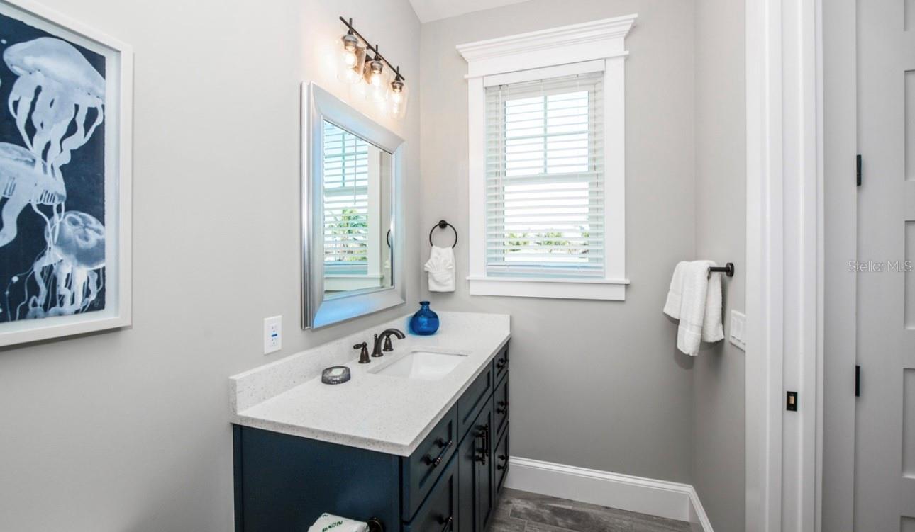 Image 48 of 54 For 401 20th Place