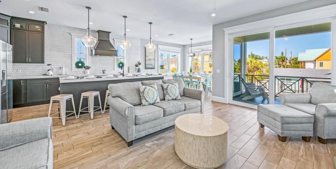 Image 6 of 54 For 401 20th Place