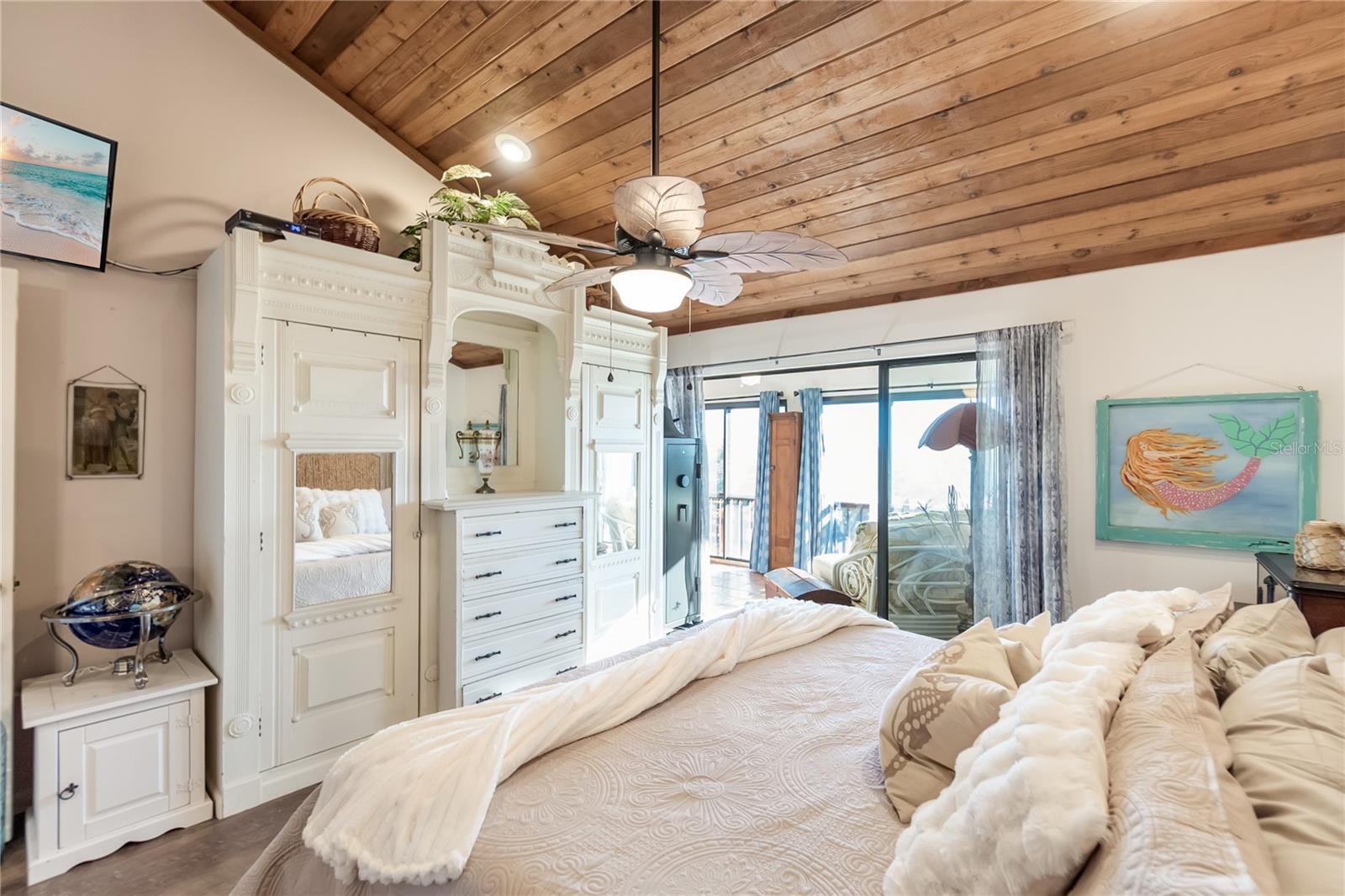 Image 18 of 34 For 8730 54th Avenue W 8730