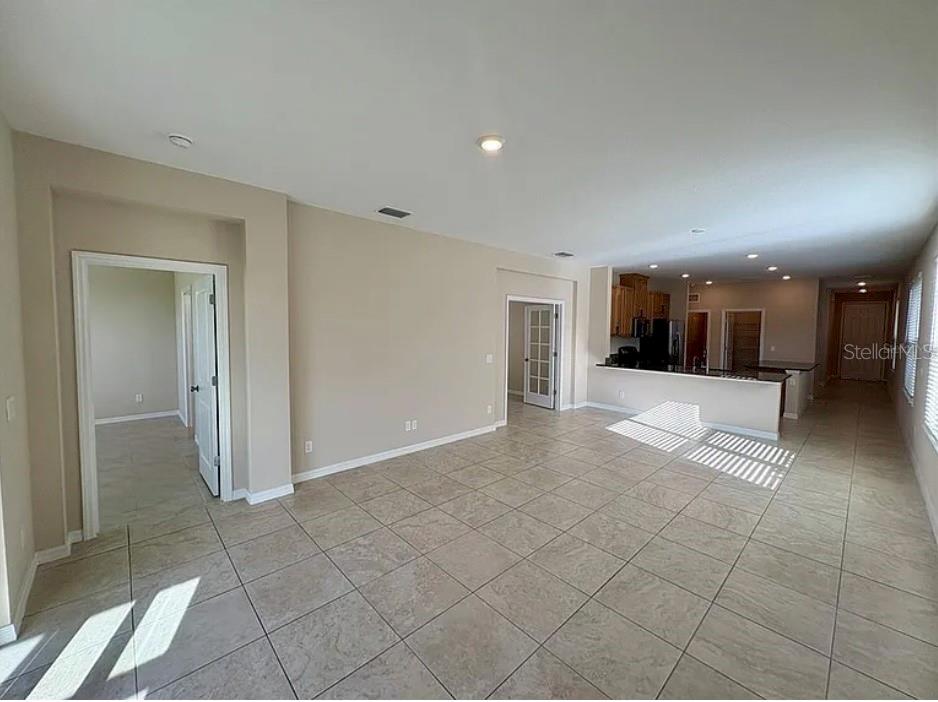 Image 17 of 27 For 16439 Paynes Mill Drive