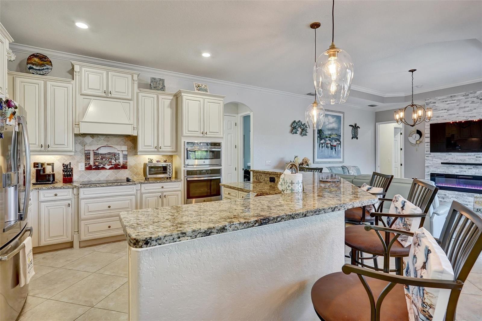 Image 18 of 72 For 610 Moorings Way