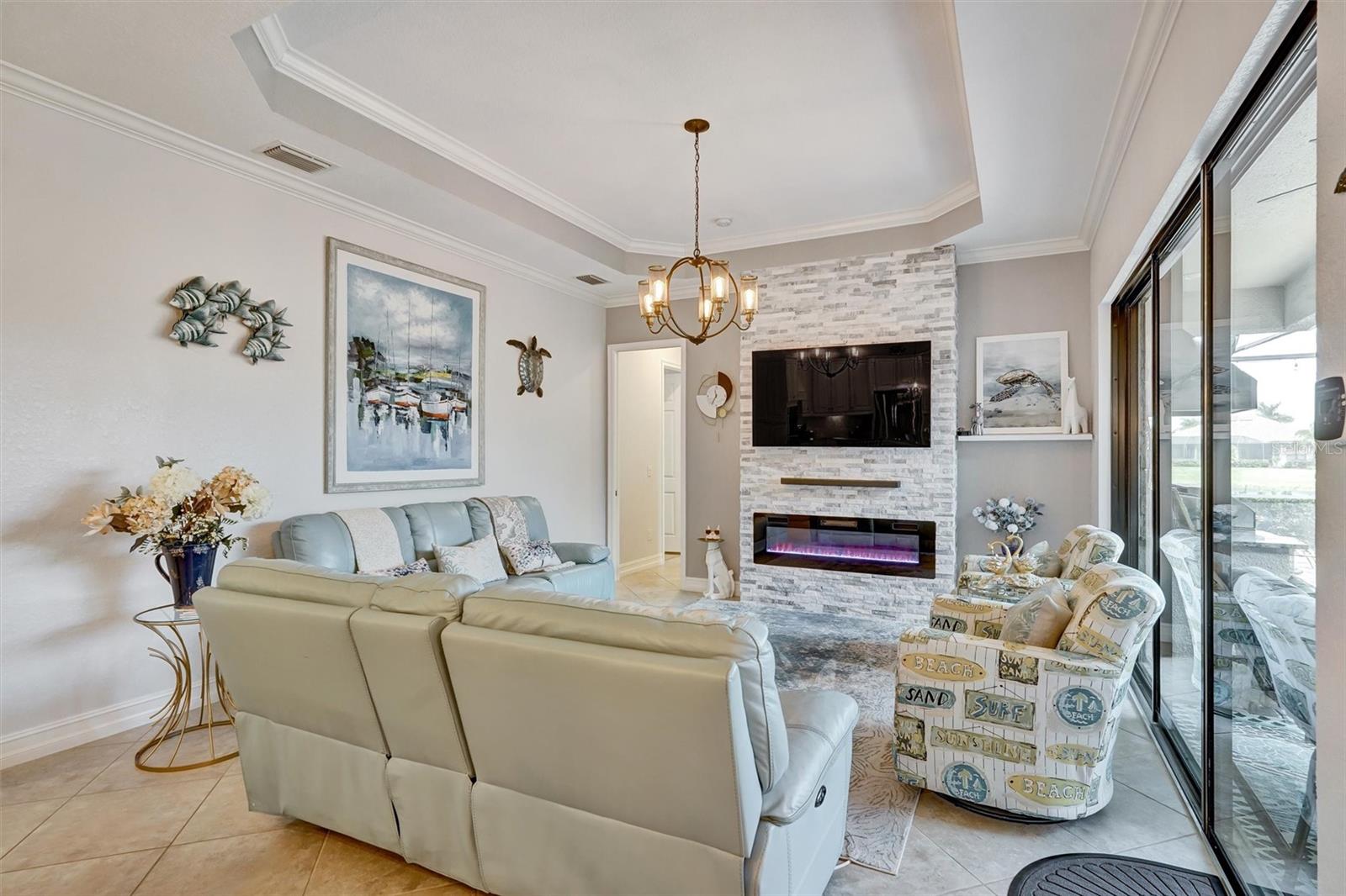 Image 21 of 72 For 610 Moorings Way