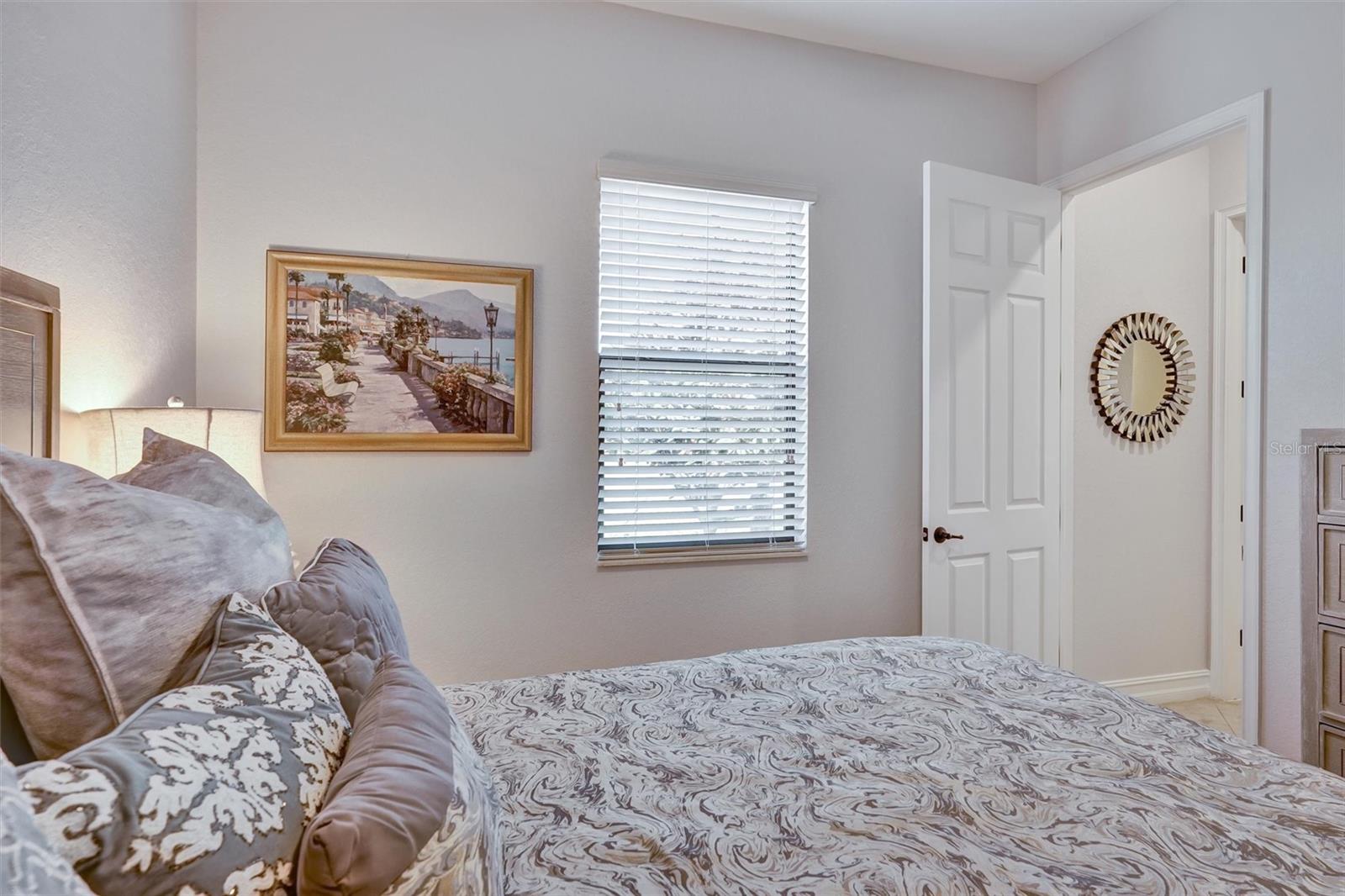 Image 31 of 72 For 610 Moorings Way