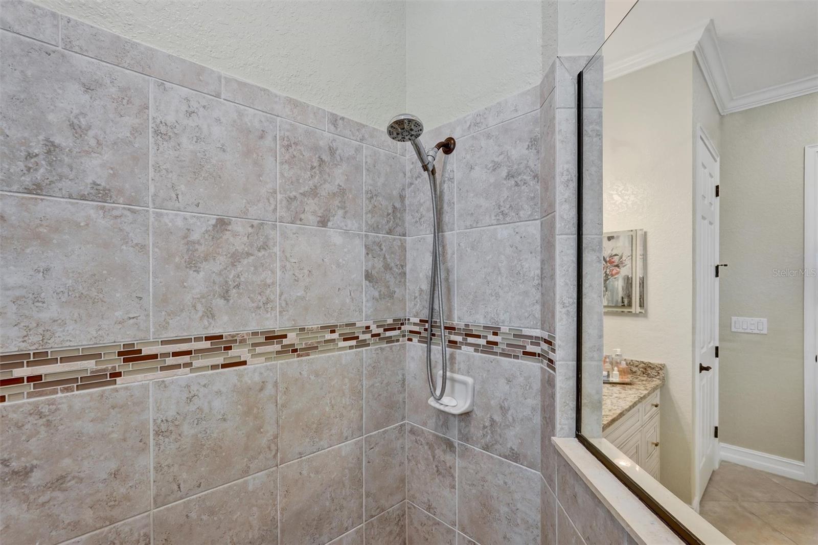 Image 44 of 72 For 610 Moorings Way