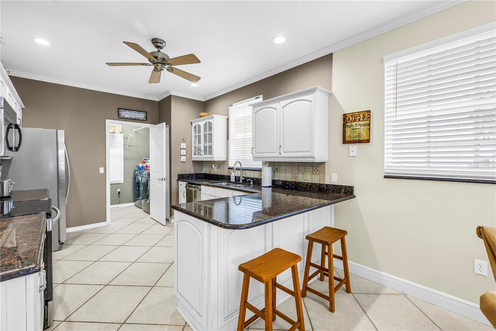 Image 20 of 88 For 513 Venice Lane