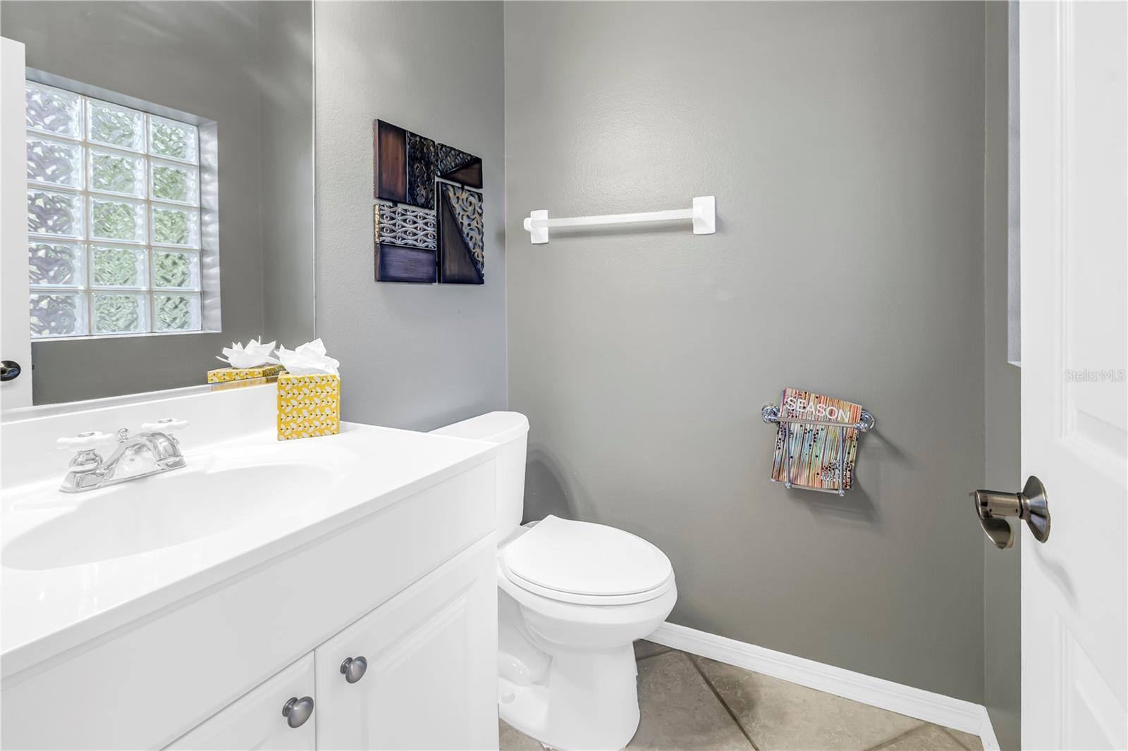 Image 26 of 88 For 513 Venice Lane