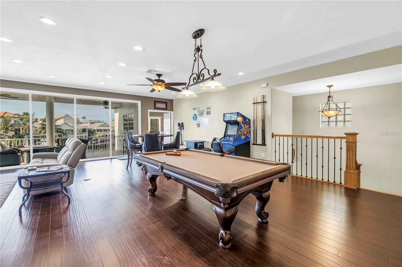 Image 33 of 88 For 513 Venice Lane