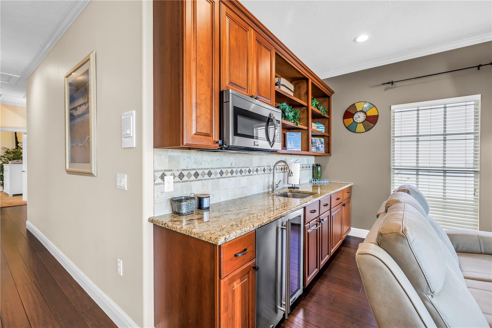 Image 34 of 88 For 513 Venice Lane