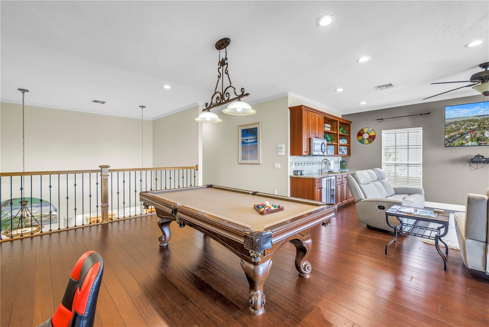 Image 38 of 88 For 513 Venice Lane