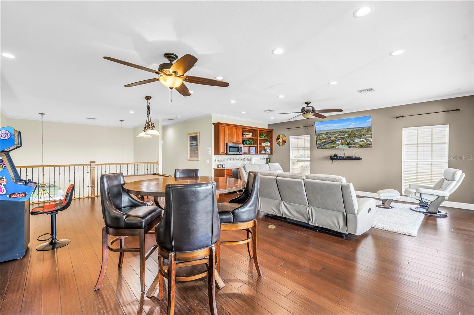 Image 39 of 88 For 513 Venice Lane