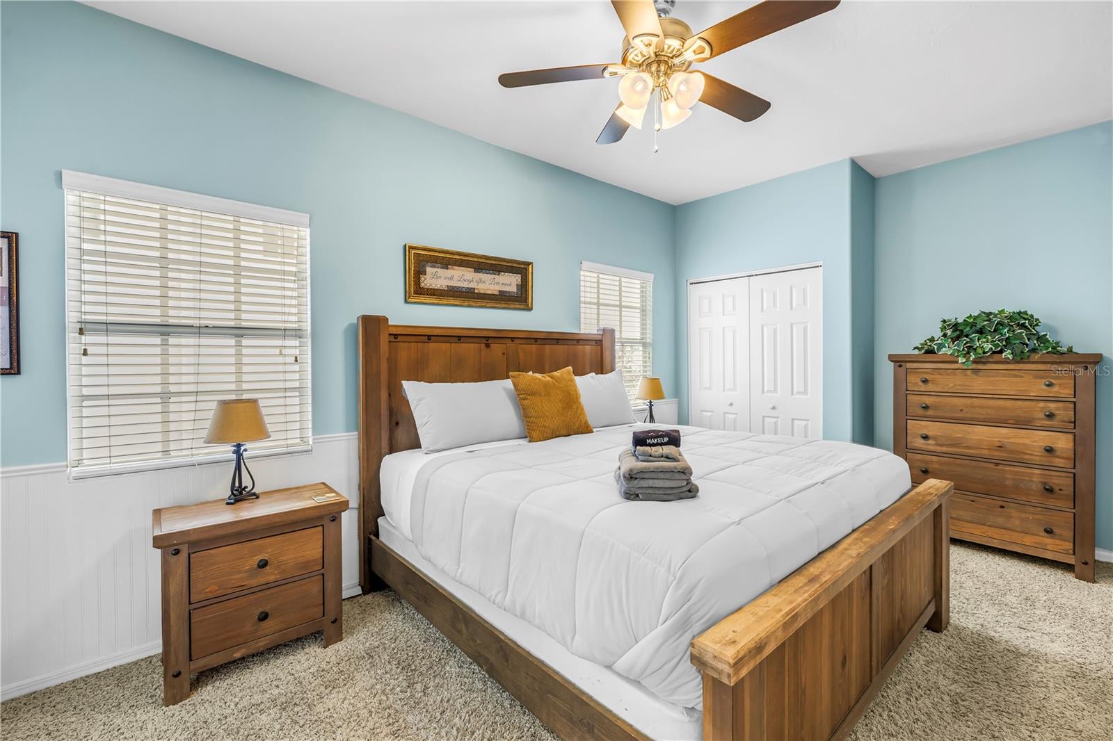 Image 42 of 88 For 513 Venice Lane