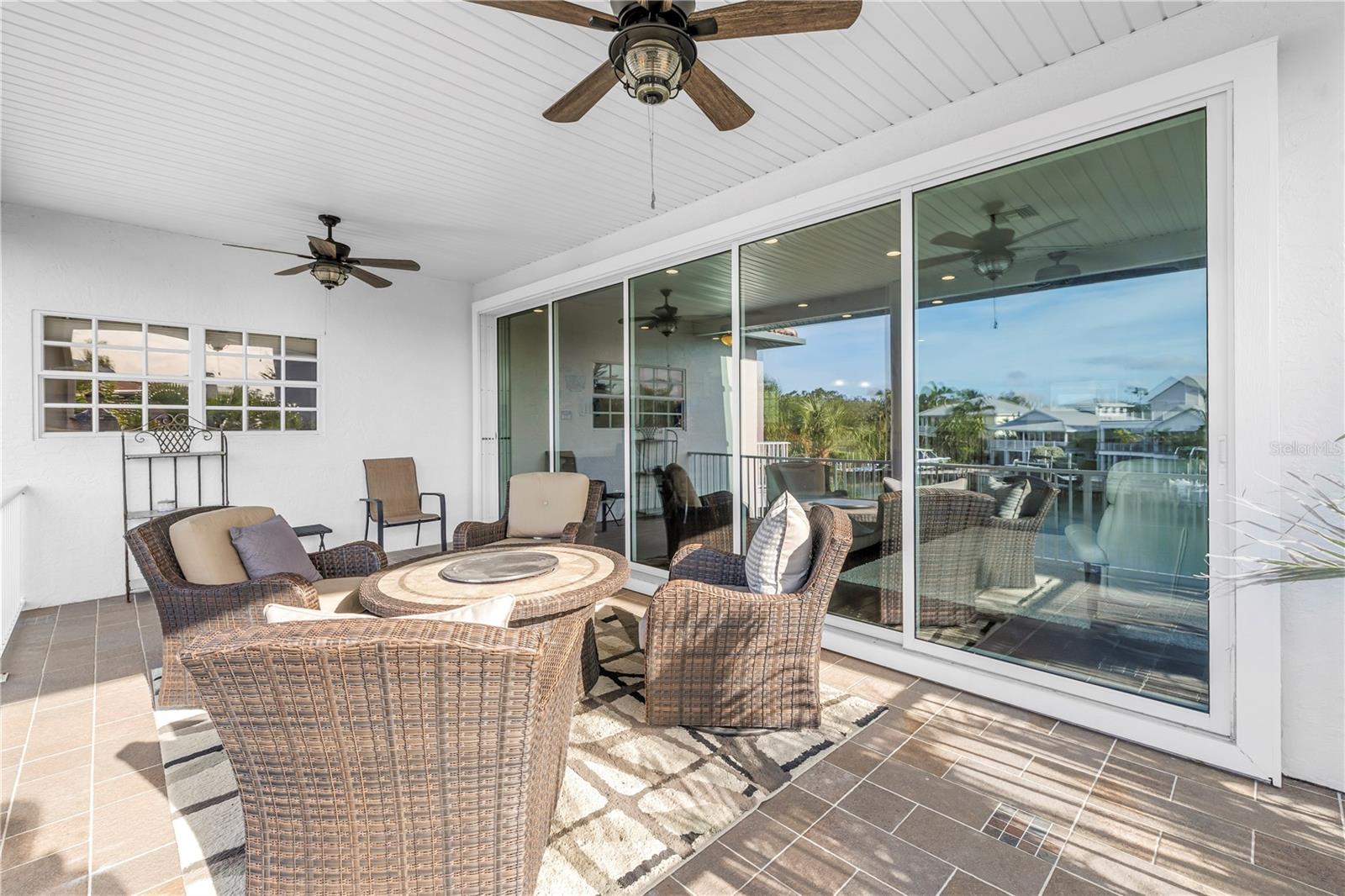 Image 55 of 88 For 513 Venice Lane