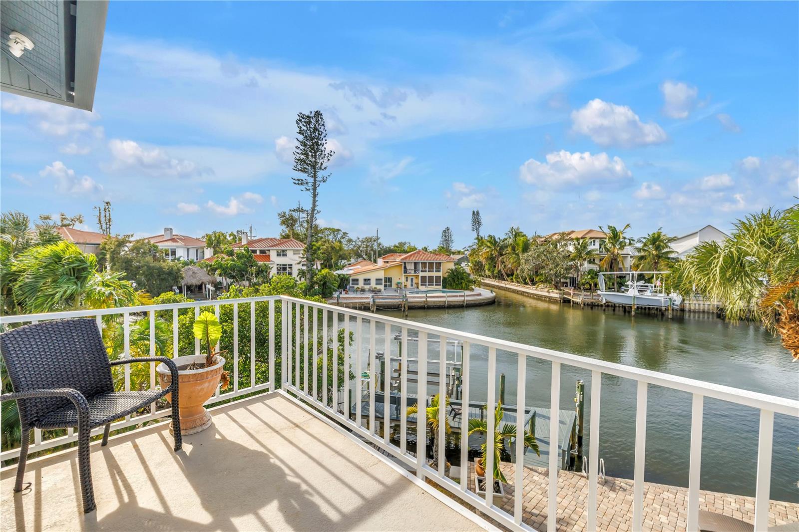 Image 64 of 88 For 513 Venice Lane