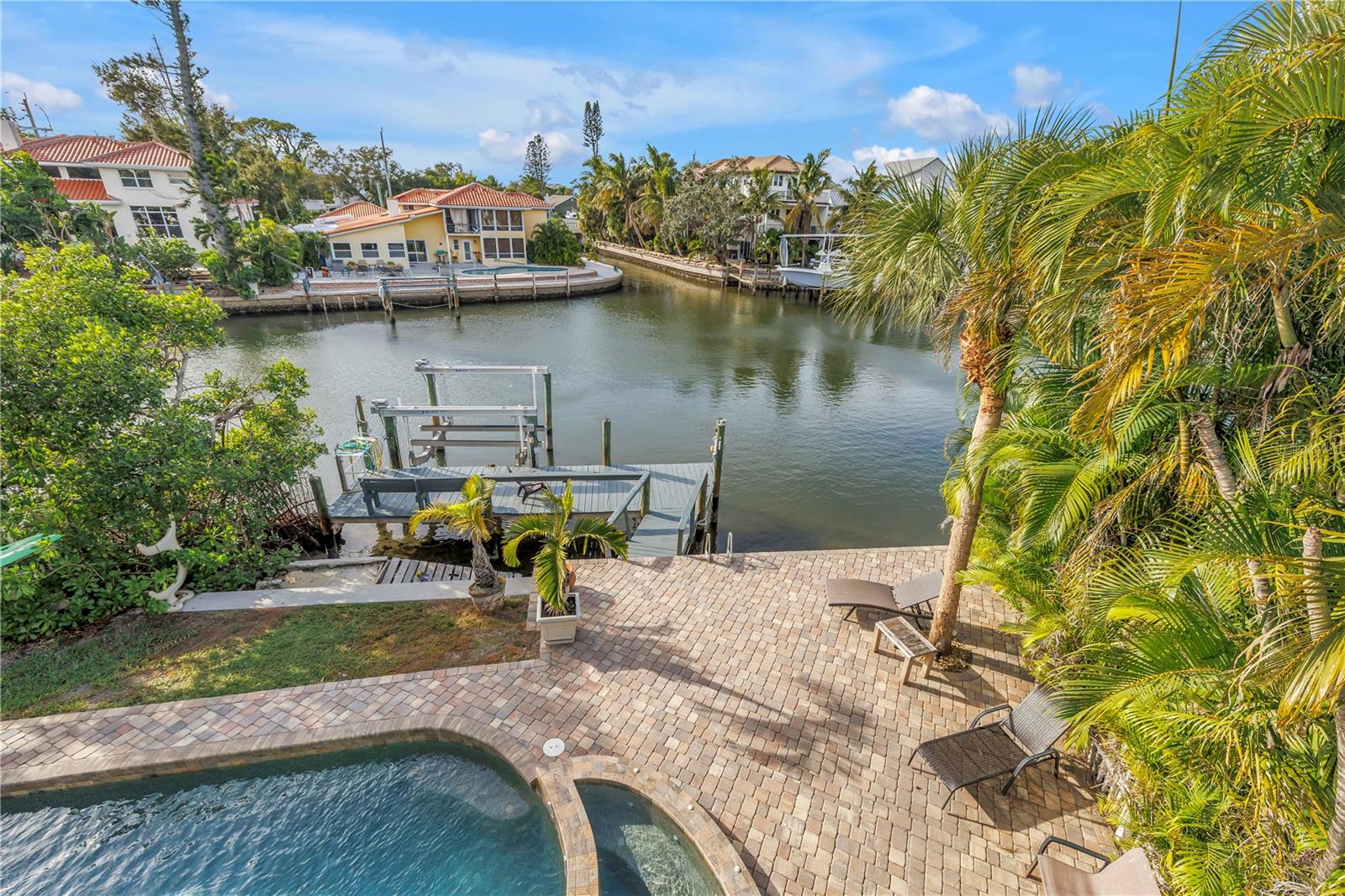 Image 66 of 88 For 513 Venice Lane