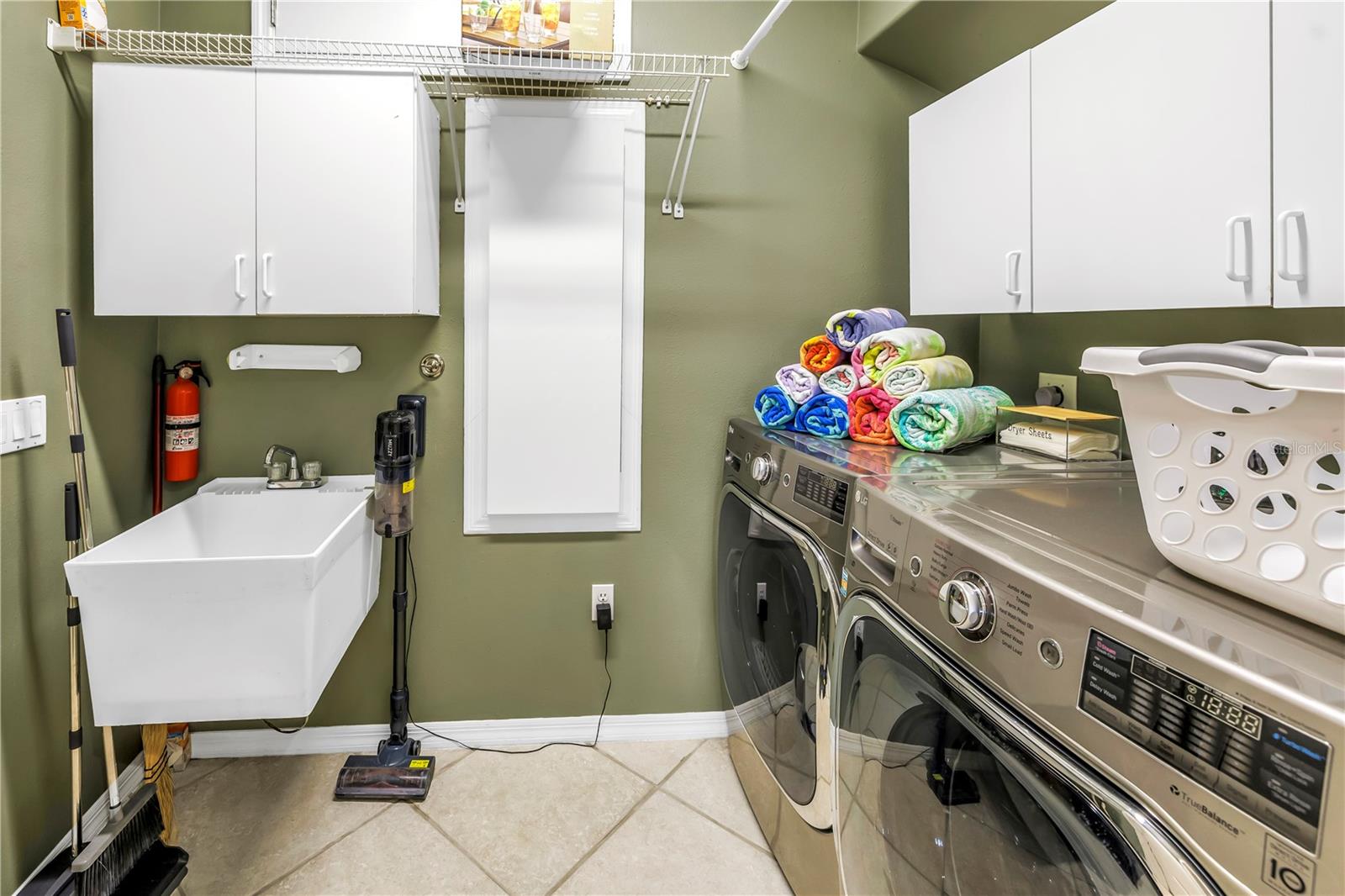 Image 67 of 88 For 513 Venice Lane