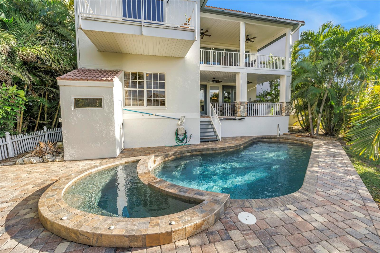 Image 76 of 88 For 513 Venice Lane