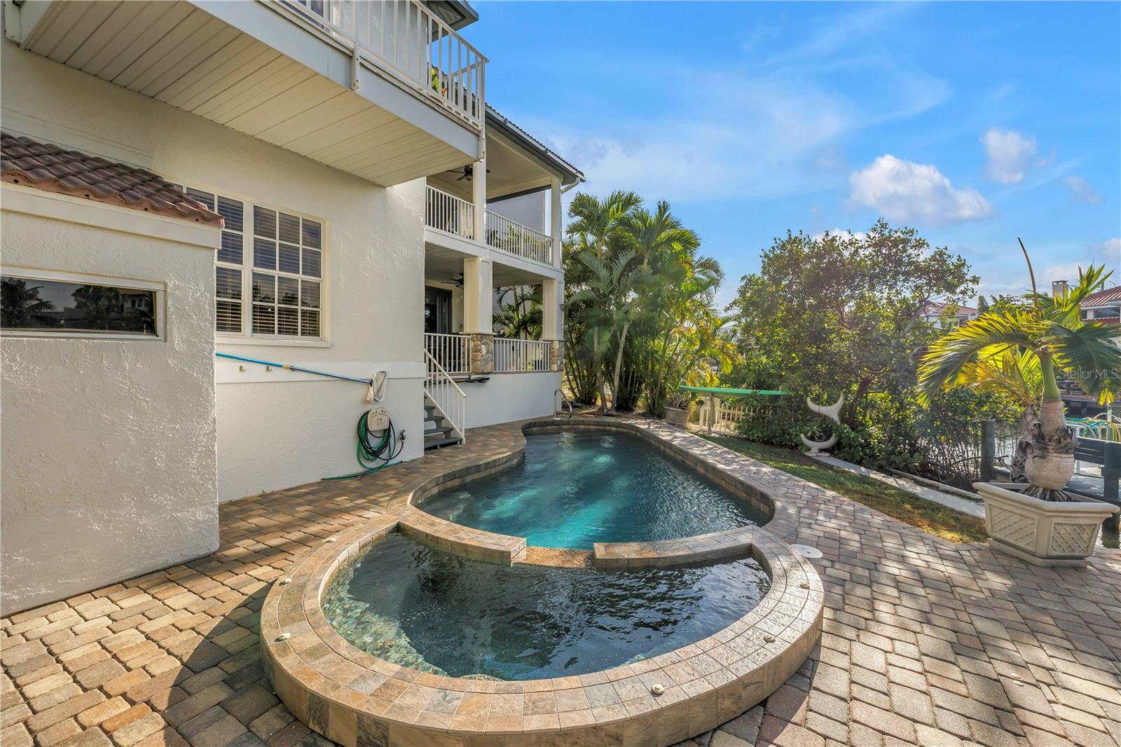 Image 77 of 88 For 513 Venice Lane