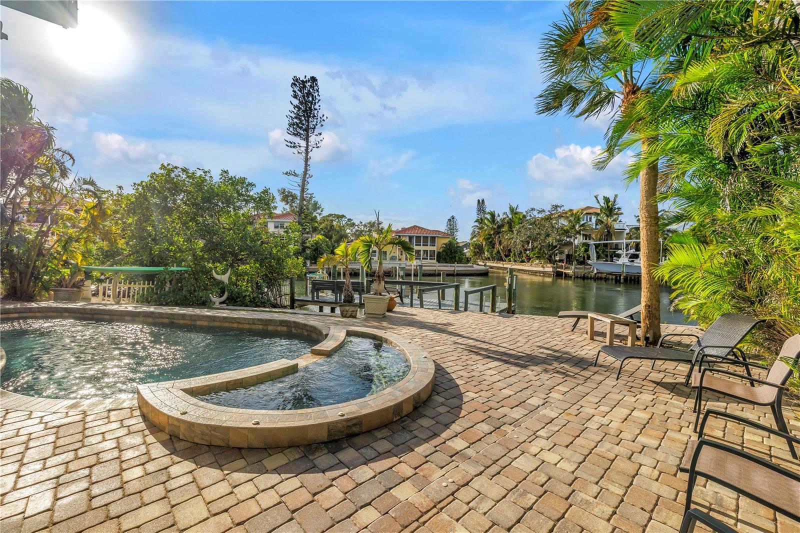 Image 78 of 88 For 513 Venice Lane