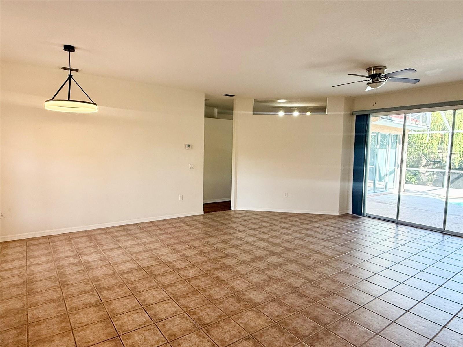 Image 10 of 54 For 7157 42nd Court E