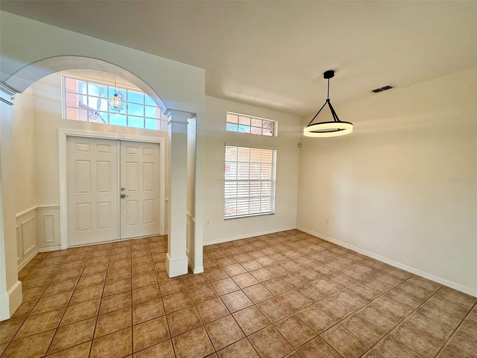 Image 11 of 54 For 7157 42nd Court E