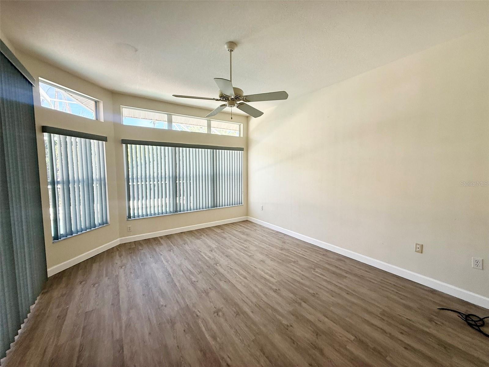 Image 31 of 54 For 7157 42nd Court E