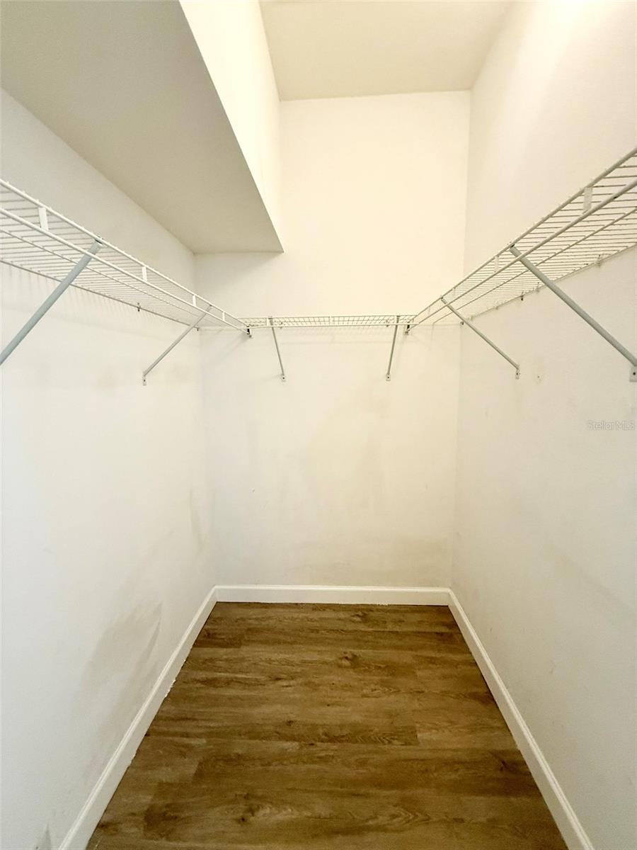 Image 33 of 54 For 7157 42nd Court E