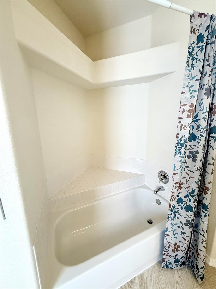 Image 38 of 54 For 7157 42nd Court E