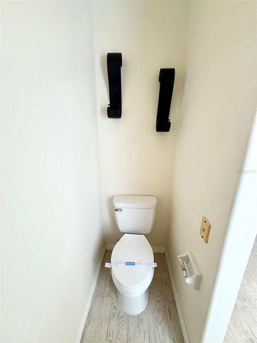 Image 40 of 54 For 7157 42nd Court E