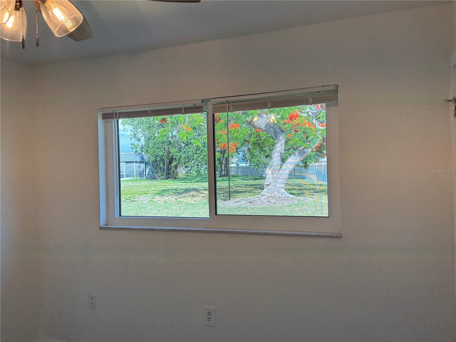 Image 30 of 51 For 3813 42nd Street W 37