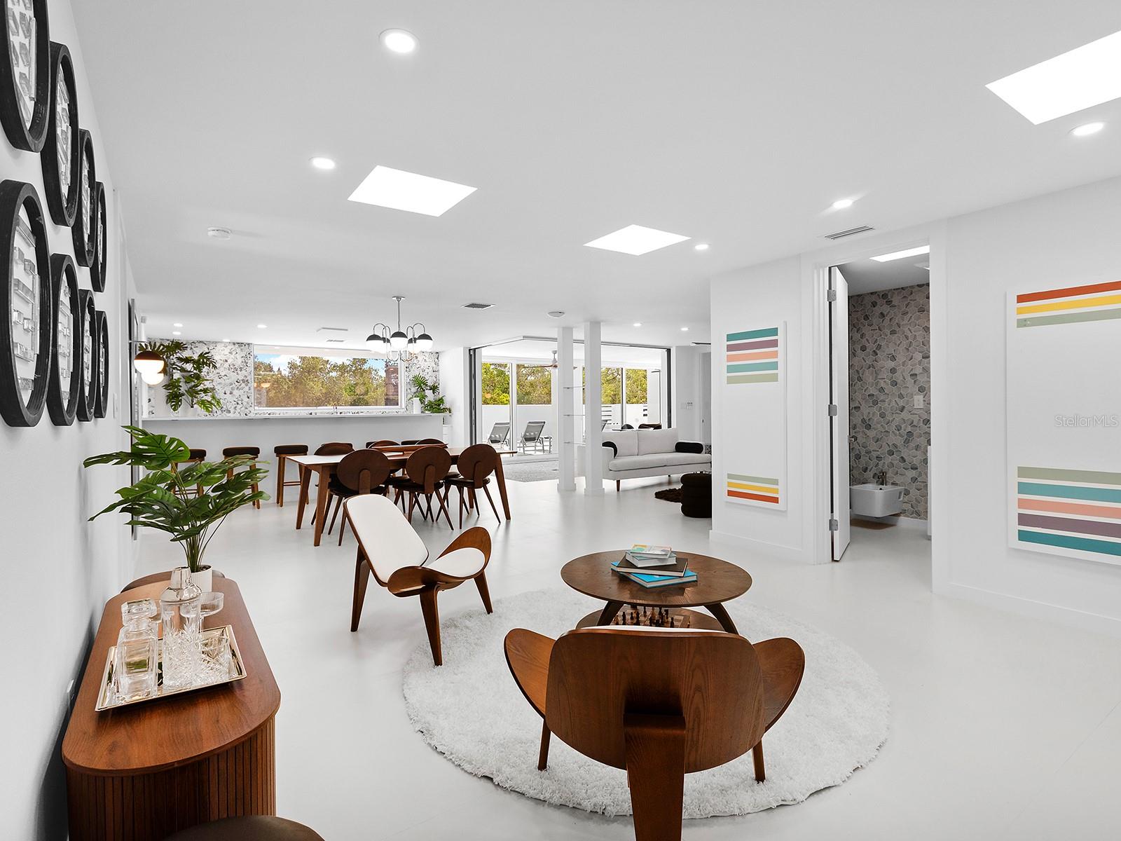 Image 14 of 75 For 7647 Sanderling Road