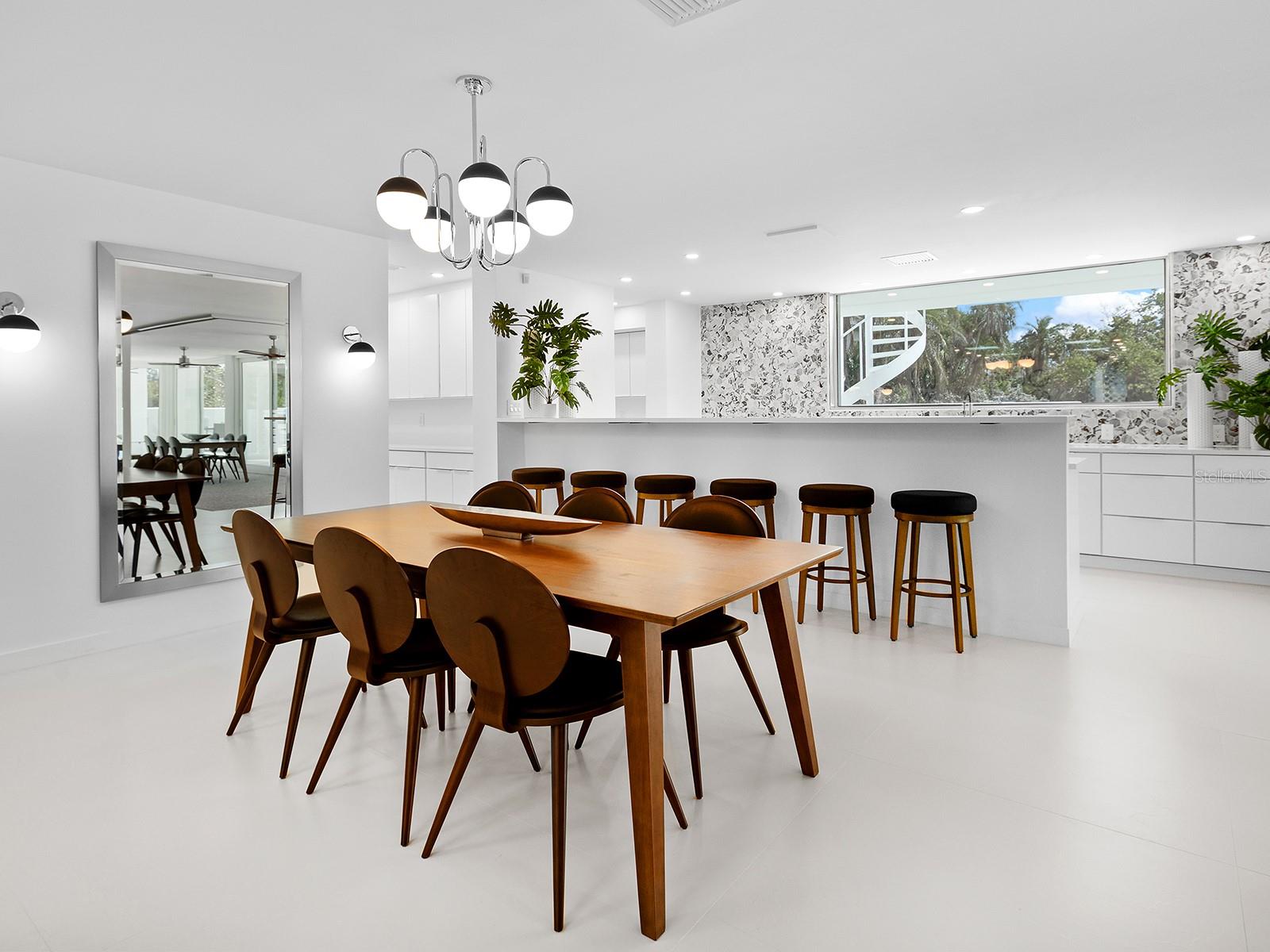 Image 17 of 75 For 7647 Sanderling Road