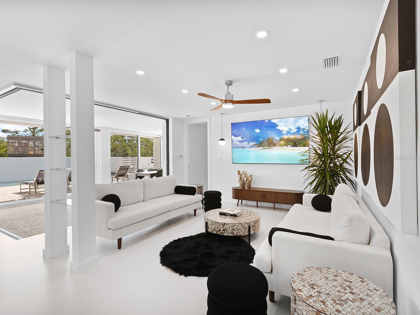 Image 19 of 75 For 7647 Sanderling Road