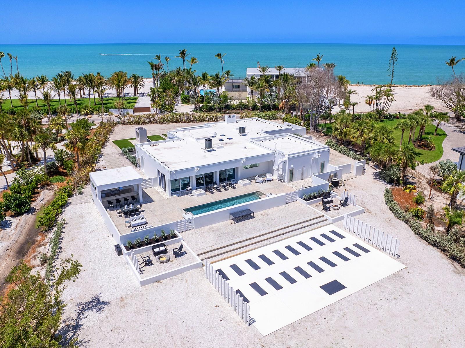 Image 3 of 75 For 7647 Sanderling Road