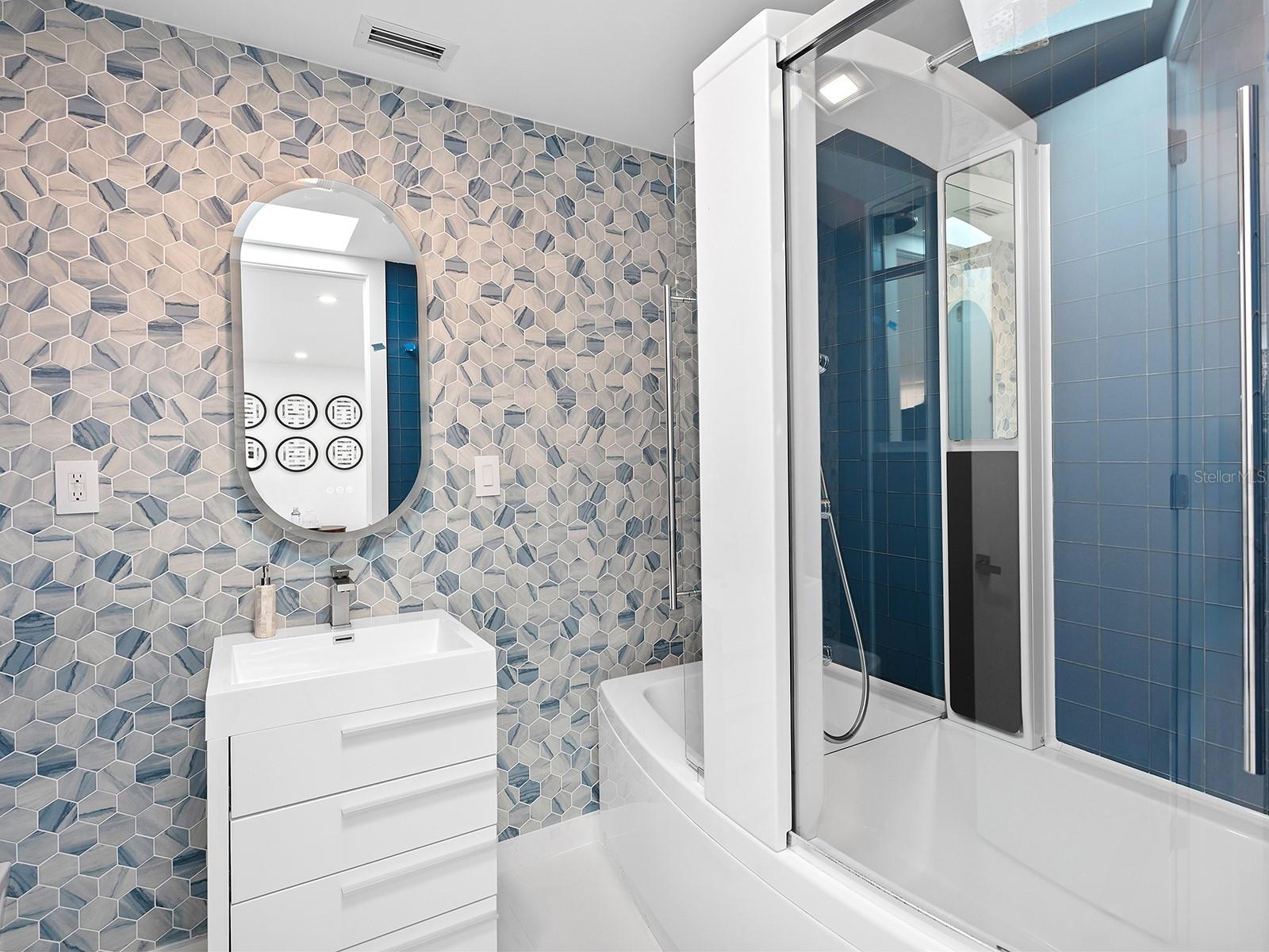 Image 41 of 75 For 7647 Sanderling Road