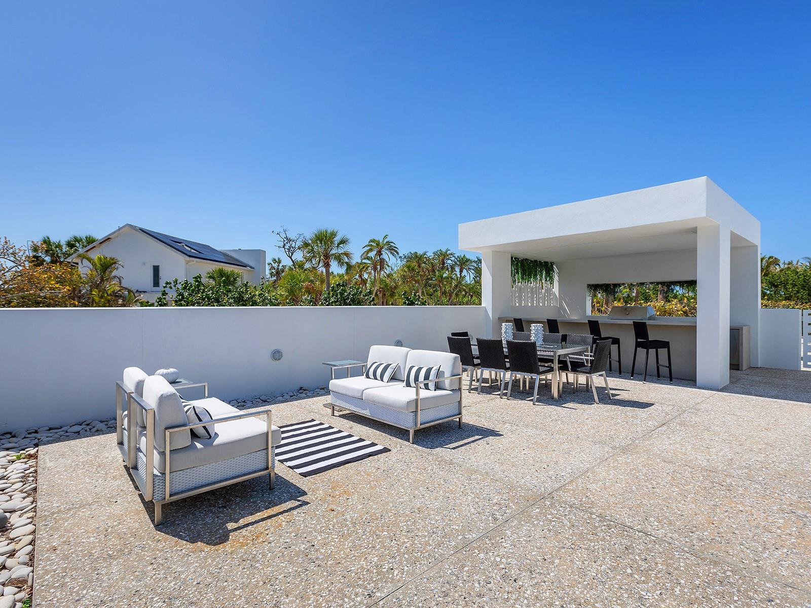 Image 47 of 75 For 7647 Sanderling Road