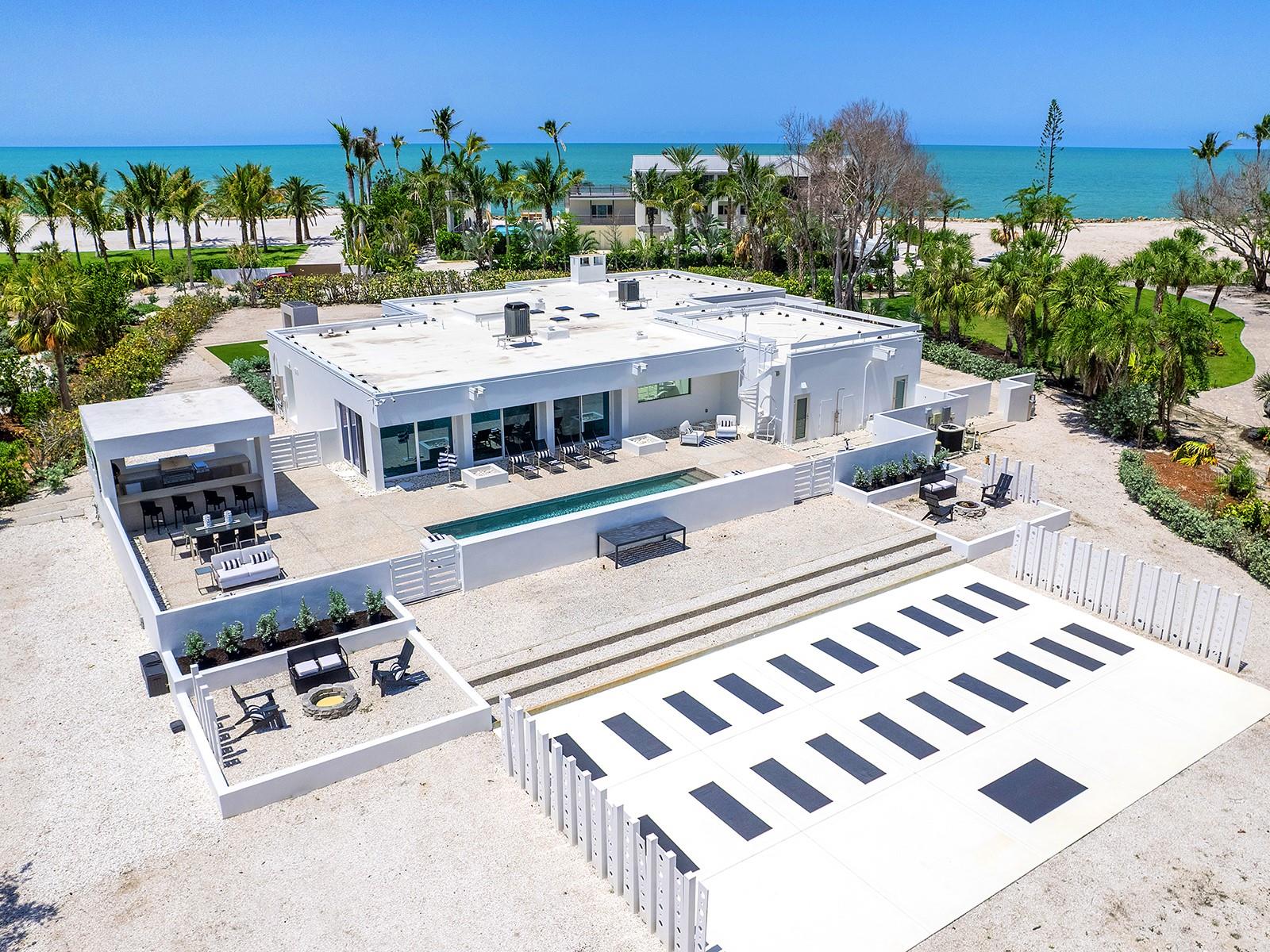 Image 60 of 75 For 7647 Sanderling Road