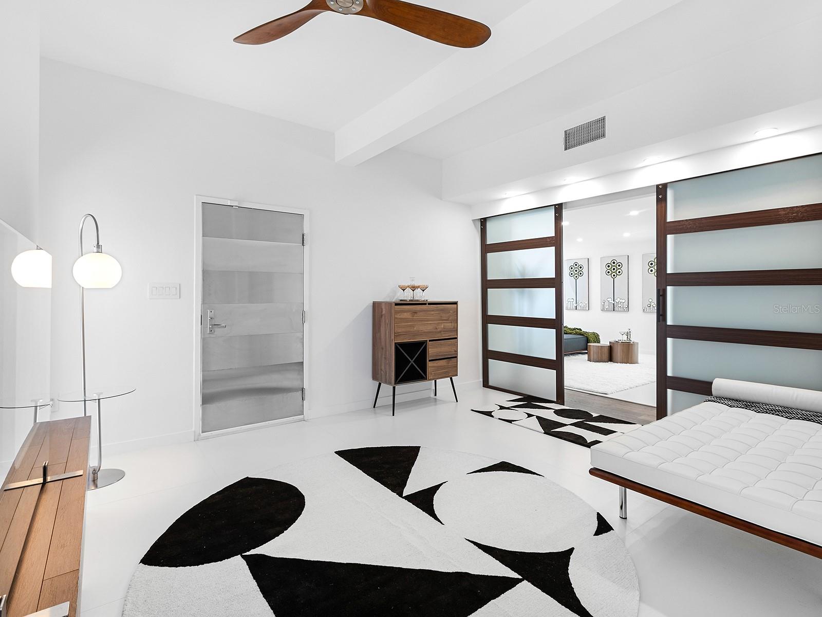 Image 8 of 75 For 7647 Sanderling Road