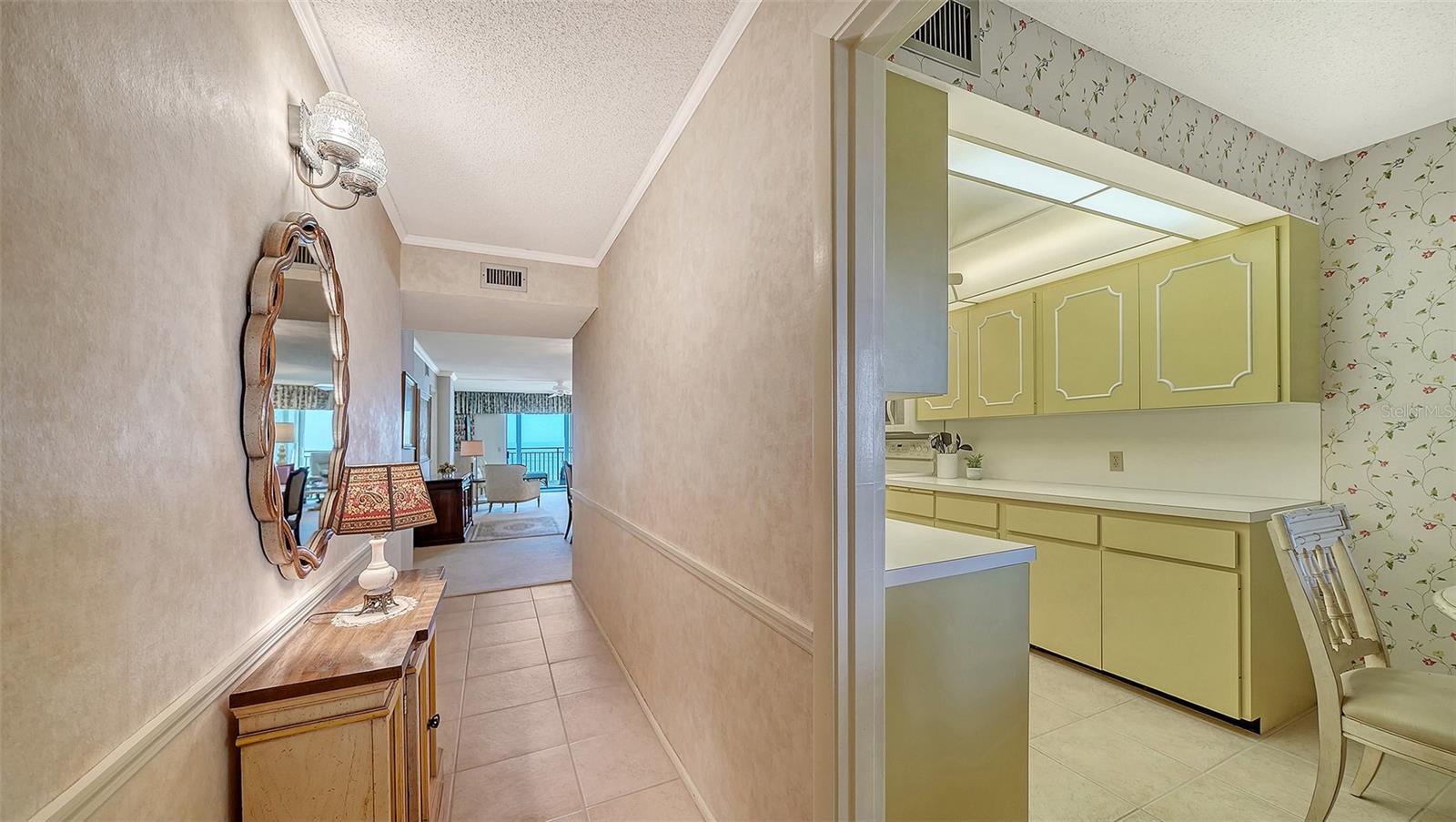 Image 4 of 56 For 19 Whispering Sands Drive 802