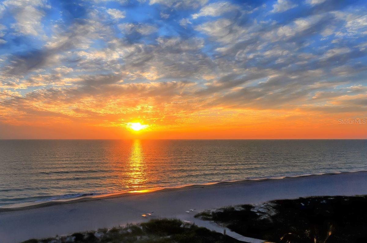 Image 40 of 56 For 19 Whispering Sands Drive 802