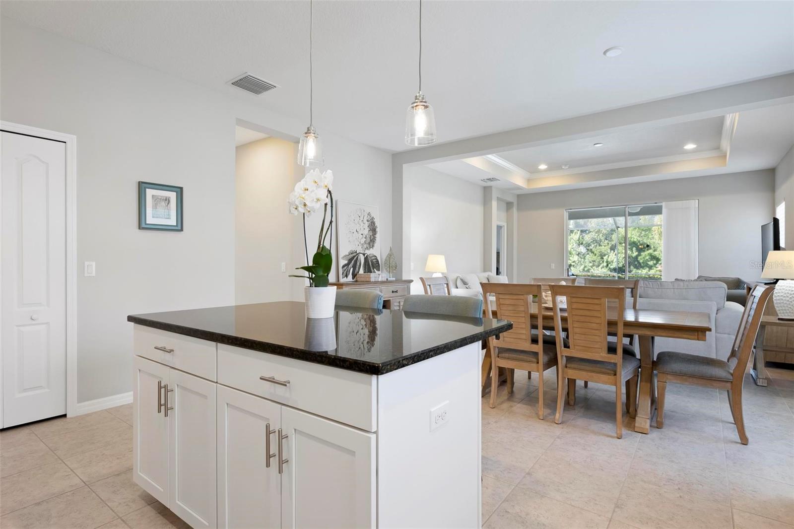 Image 13 of 53 For 6512 Palm Leaf Court