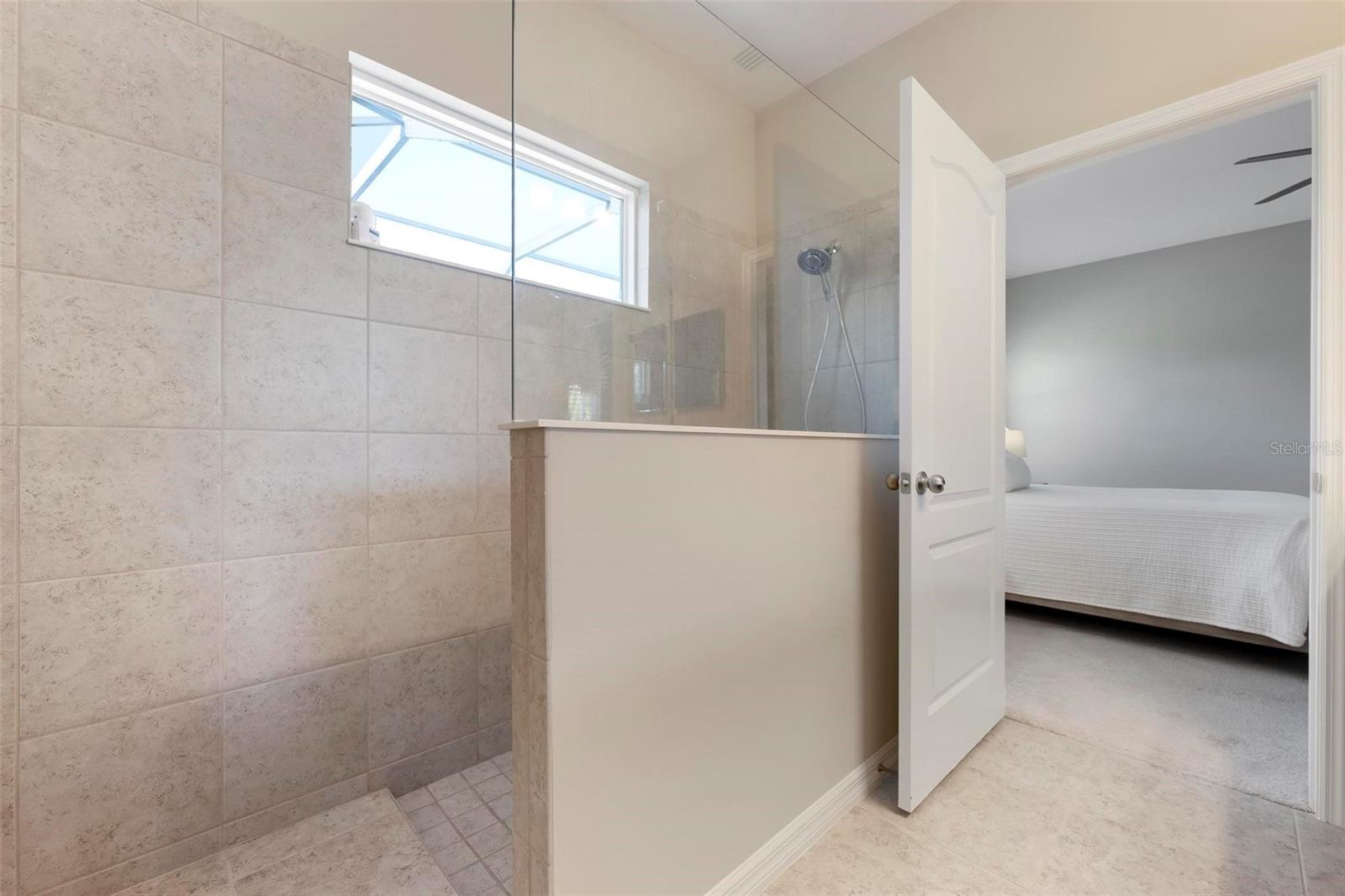 Image 21 of 53 For 6512 Palm Leaf Court