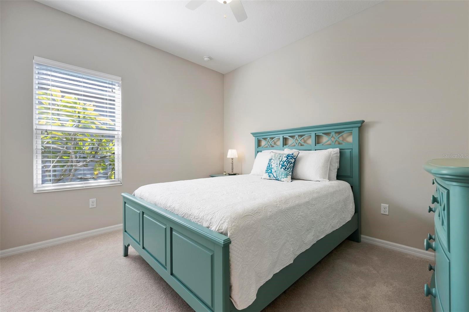 Image 25 of 53 For 6512 Palm Leaf Court